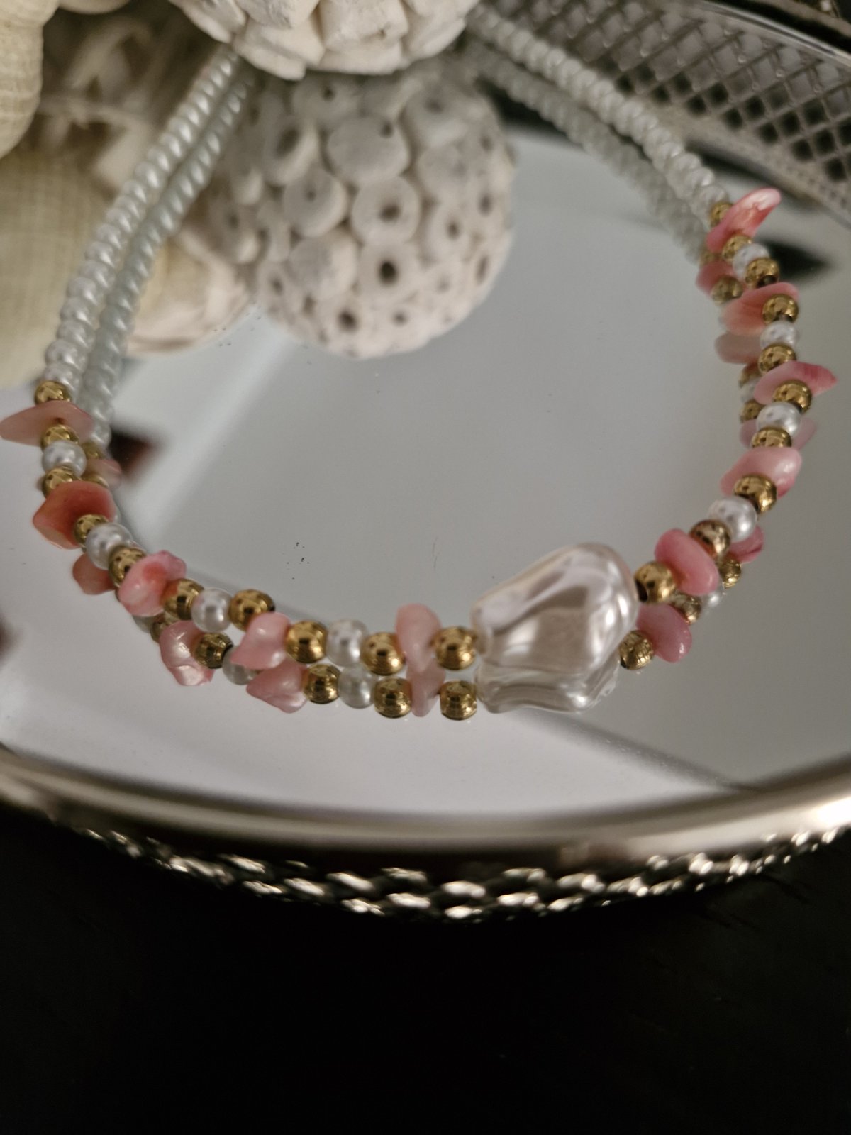 Ατσάλινο κολιέ πέρλα-ροζ τσιπς