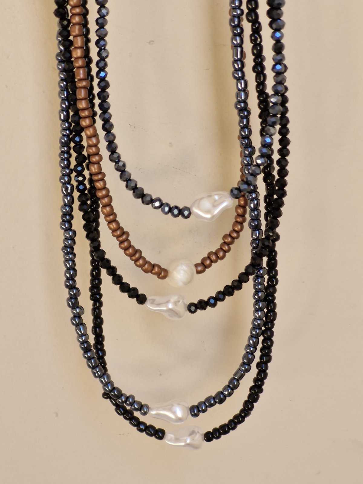 Ατσάλινα κολιέ με πέρλα