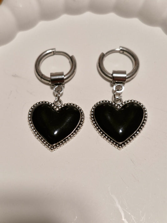 Κρικάκια Μαύρες Καρδιές