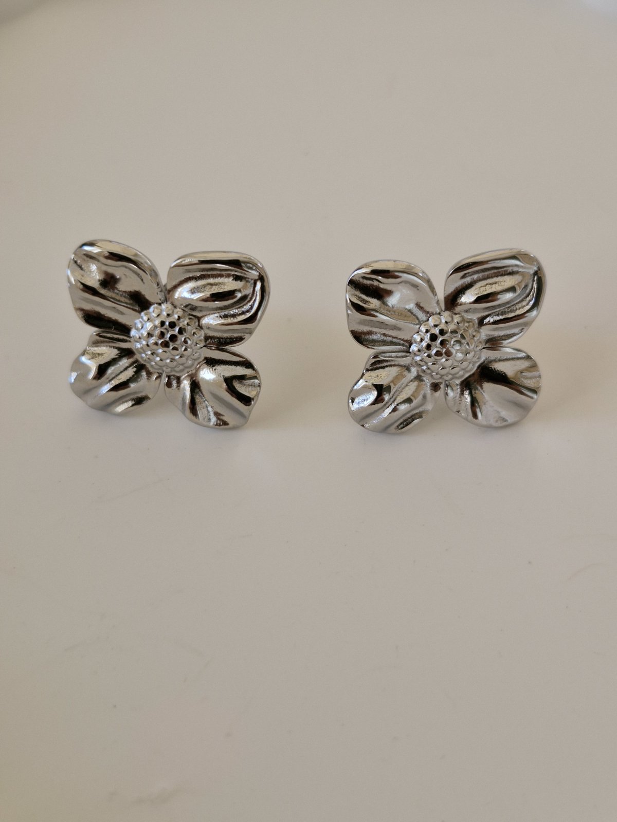 Ατσάλινα σκουλαρίκια vintage λουλούδι